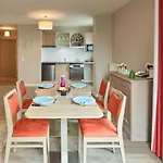 Zenao 3* Suresnes